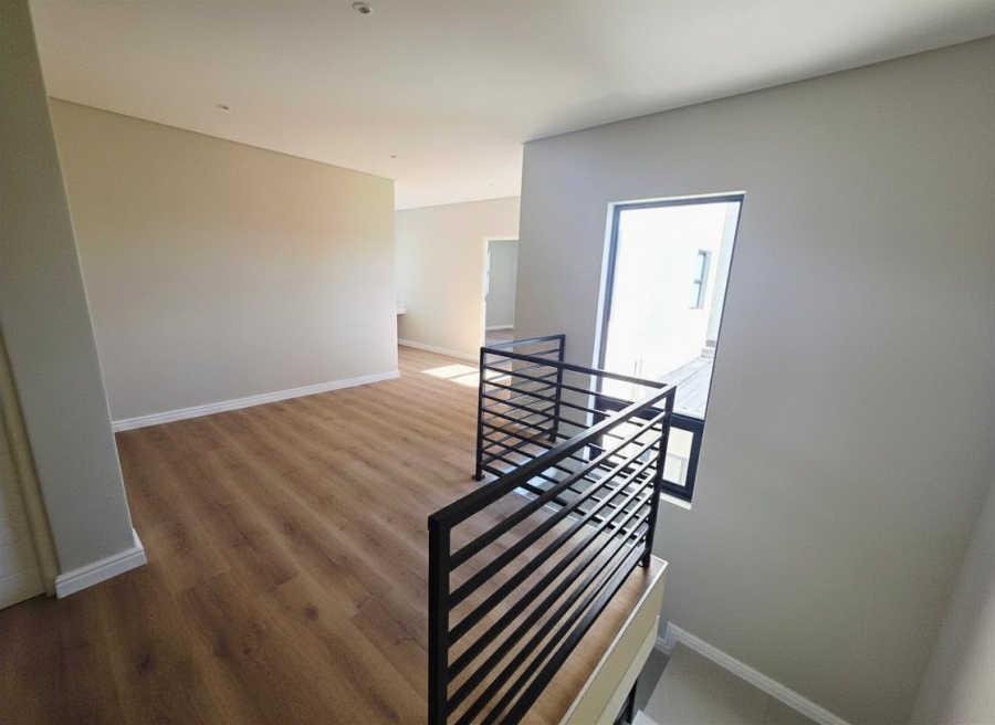 3 Bedroom Property for Sale in Sandown Western Cape